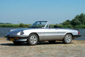 alfa_romeo_2000_spider_silver_1985